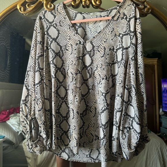 Boutique v neck long sleeve blouse size xl - Picture 1 of 9